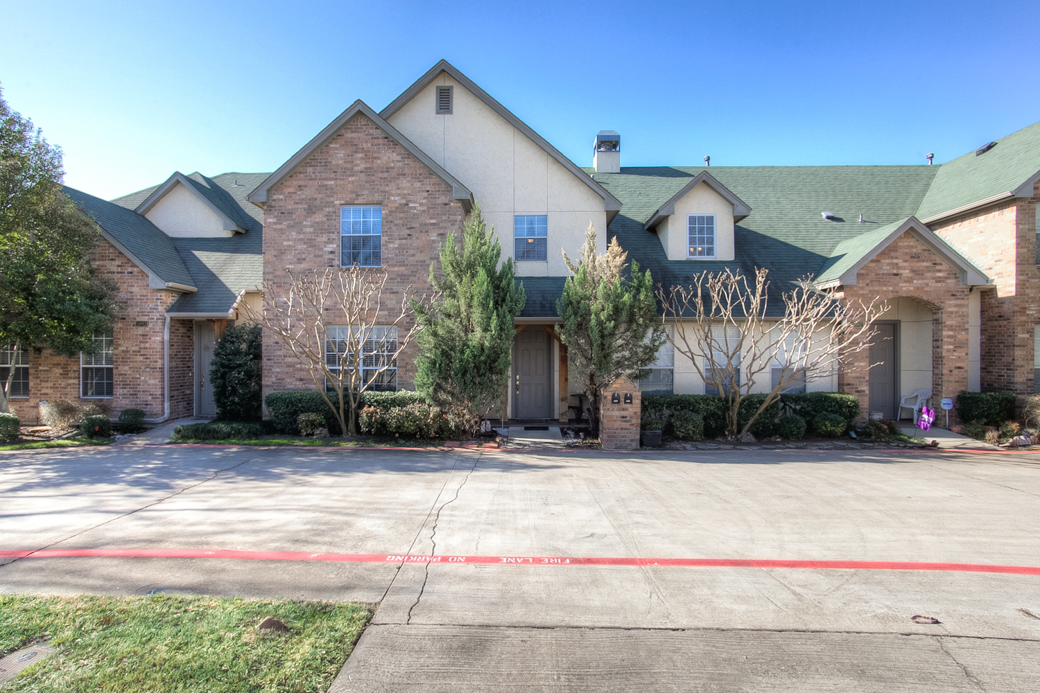 Featured image for “Benbrook Waterwood Place Home For Sale – 76132”