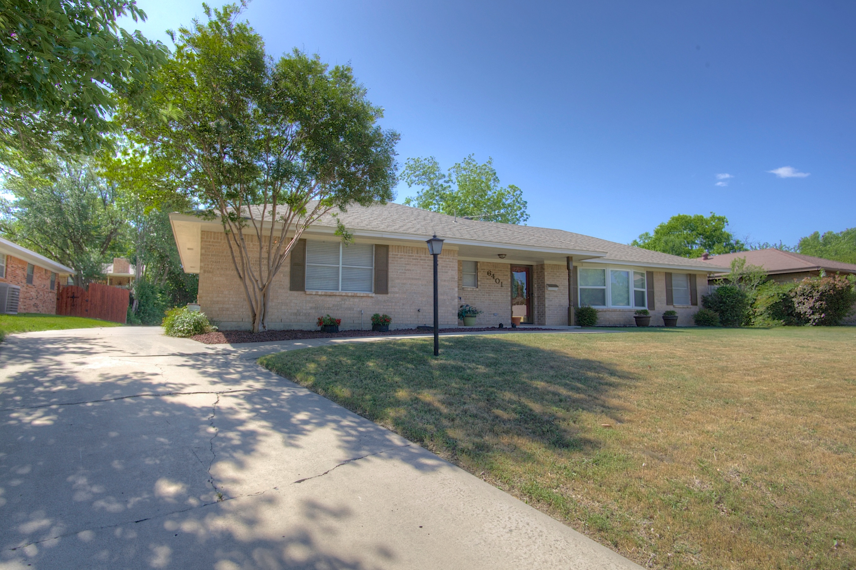Featured image for “Fort Worth Wedgwood Home For Sale – 76133”