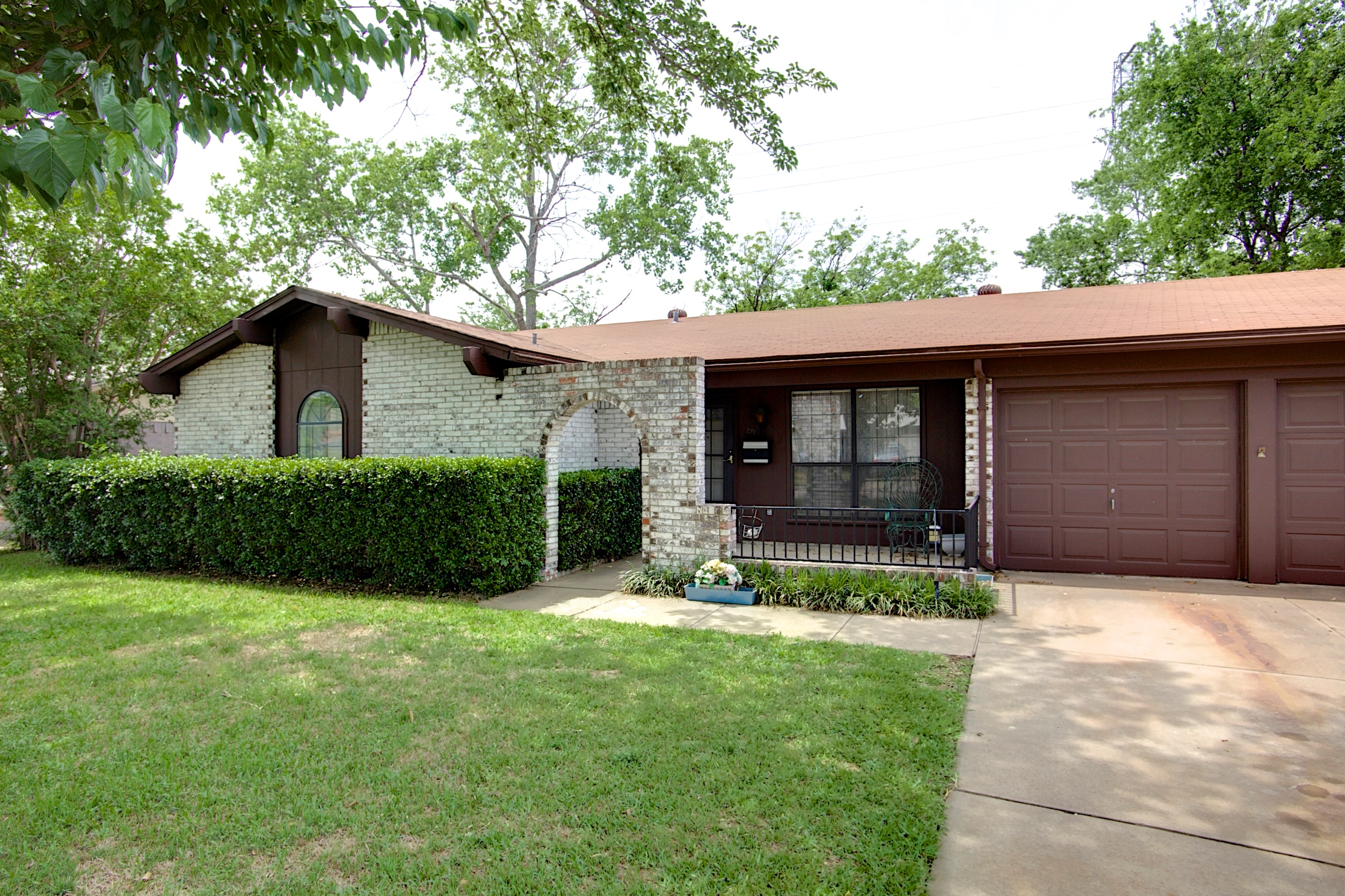 Featured image for “Fort Worth Highland Terrace Home For Sale – 76134”
