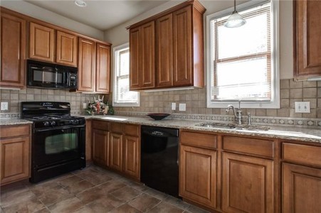 Fort Worth Fairmount Home for Sale - Kitchen